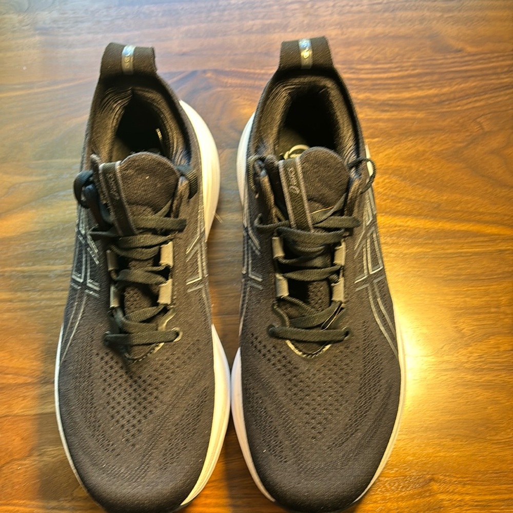 ASICS Gel-Nimbus 26
